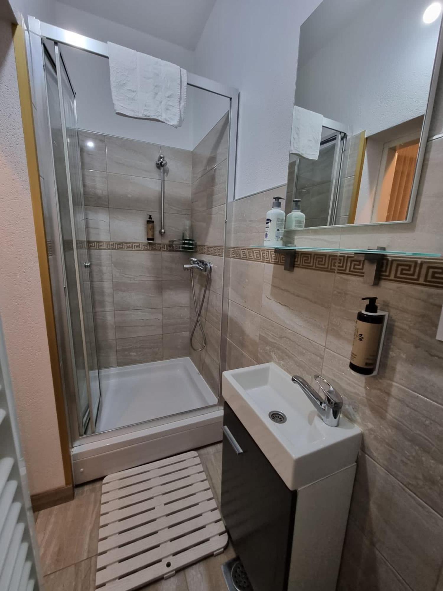 Apartmani Li Лівно Екстер'єр фото